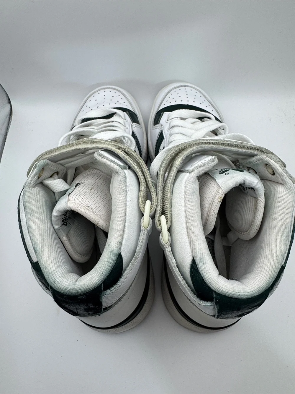 Vintage Retro 2002 Adidas Forum 84 Green & White Shoes Size 8.5 US